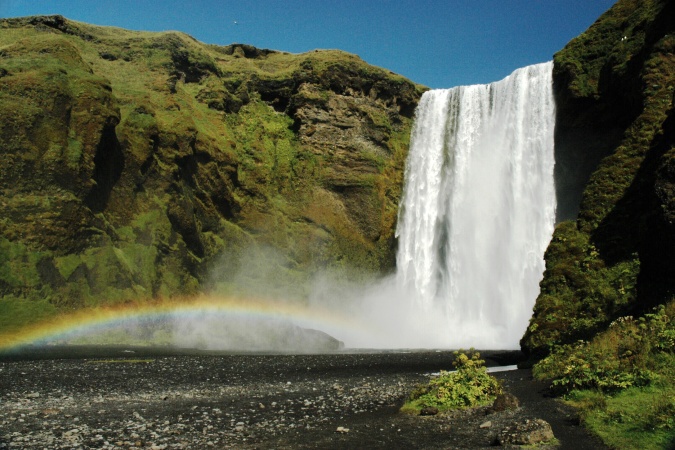 romantický vodopád Skogafoss